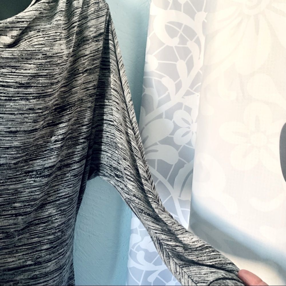 Max Edition Drape Neck Dolman Pullover Tunic Top Size Medium - Picture 6 of 11